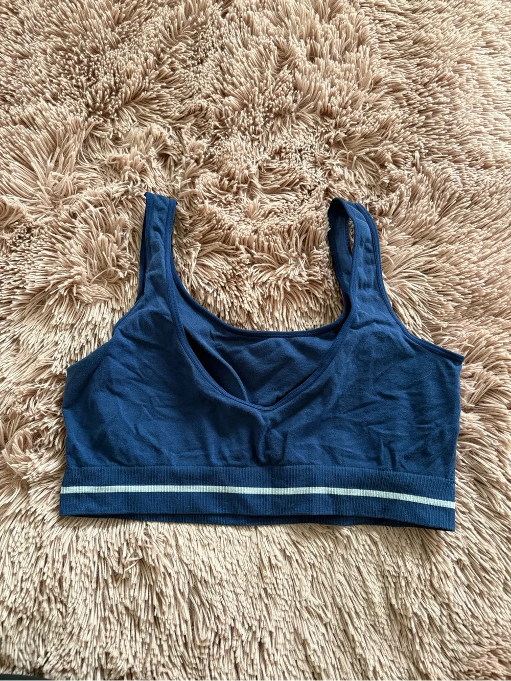GAP Body Seamless Padded Sports Bra